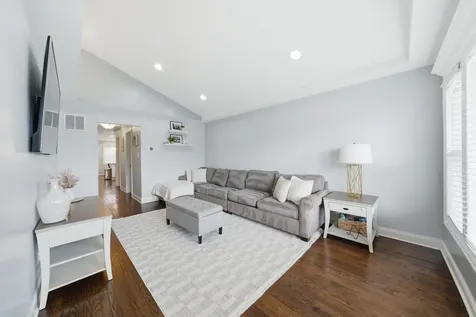 6425 West 64th Street Chicago IL 60638