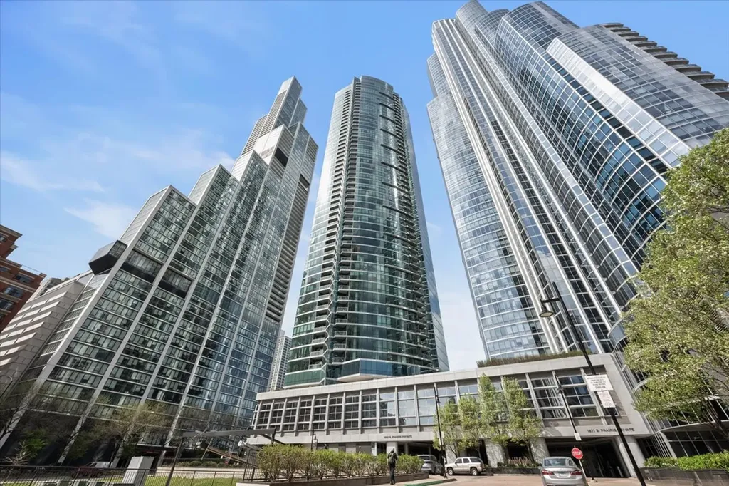 1201 South Prairie Avenue Chicago IL 60605