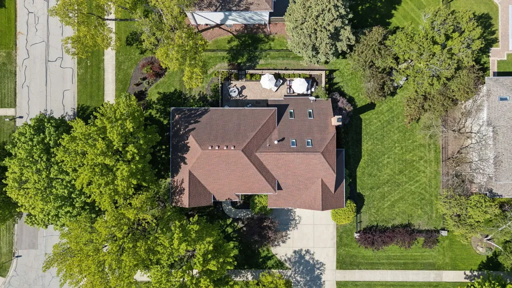 721 Burgess Hill Road Naperville IL 60565