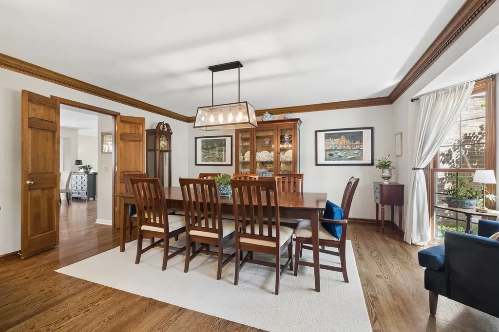 721 Burgess Hill Road Naperville IL 60565