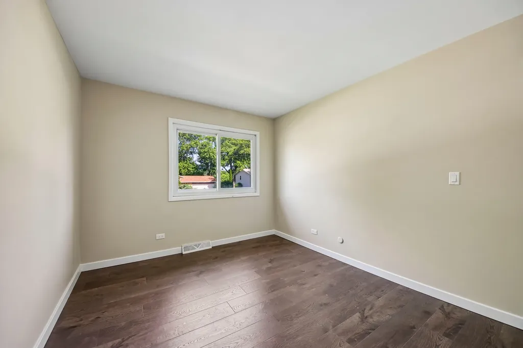 420 Justine Avenue Bolingbrook IL 60440