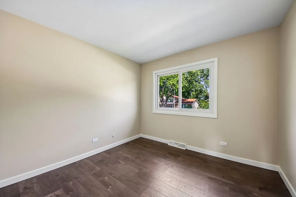 420 Justine Avenue Bolingbrook IL 60440