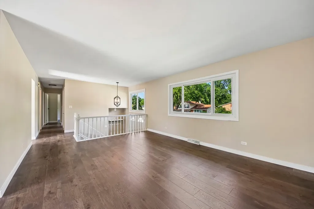 420 Justine Avenue Bolingbrook IL 60440