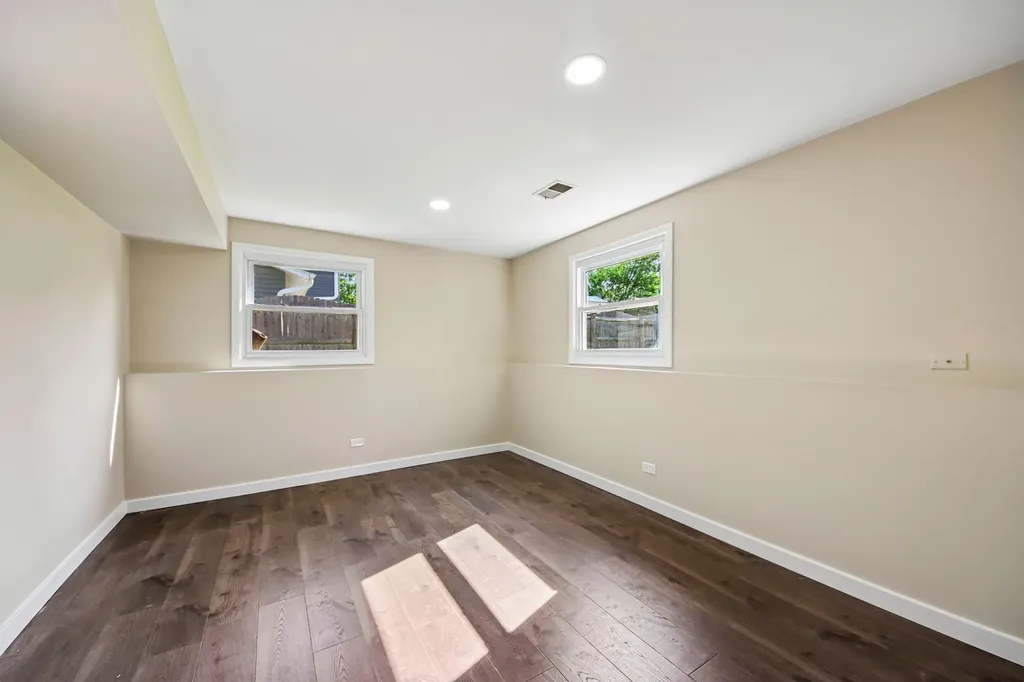 420 Justine Avenue Bolingbrook IL 60440