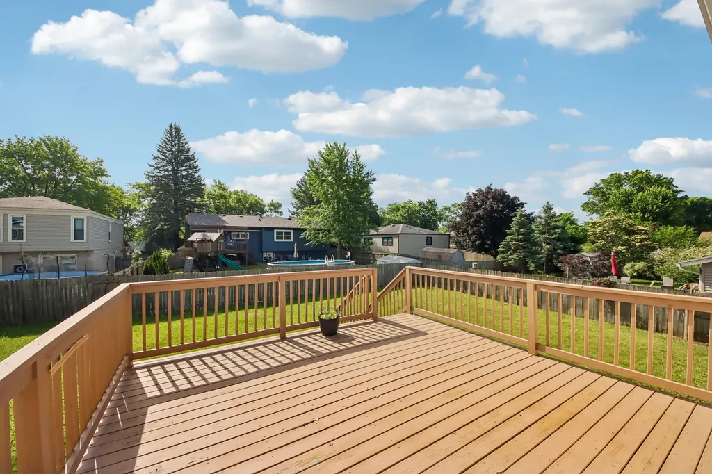 420 Justine Avenue Bolingbrook IL 60440
