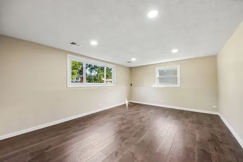 420 Justine Avenue Bolingbrook IL 60440