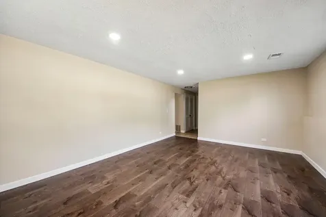 420 Justine Avenue Bolingbrook IL 60440