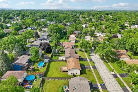 420 Justine Avenue Bolingbrook IL 60440