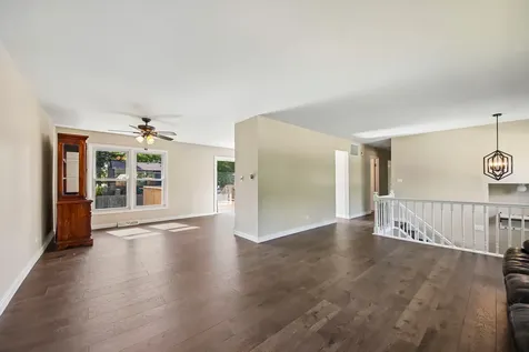 420 Justine Avenue Bolingbrook IL 60440
