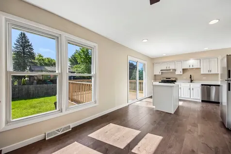420 Justine Avenue Bolingbrook IL 60440