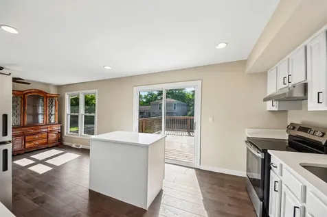 420 Justine Avenue Bolingbrook IL 60440