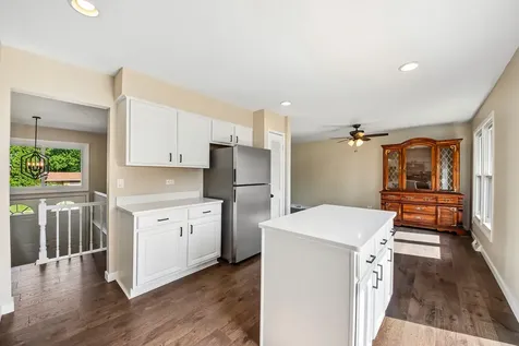 420 Justine Avenue Bolingbrook IL 60440