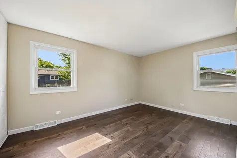 420 Justine Avenue Bolingbrook IL 60440