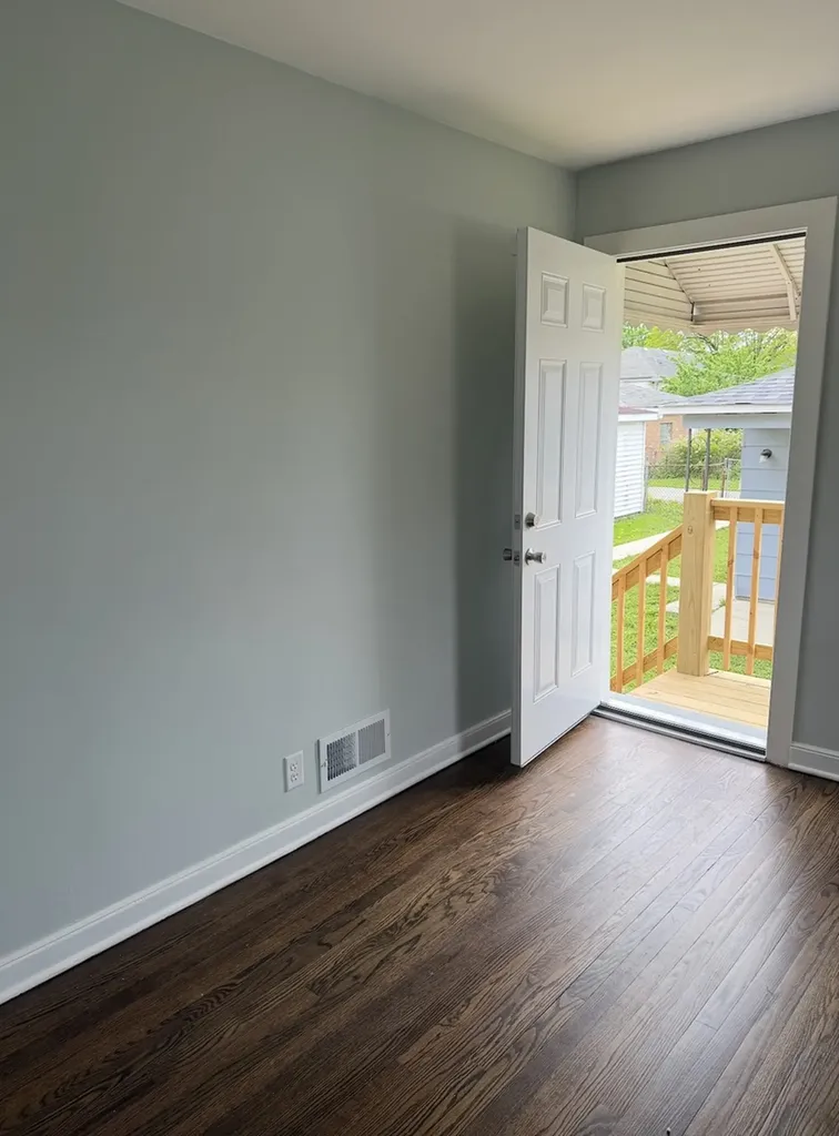 9028 South Carpenter Street Chicago IL 60620