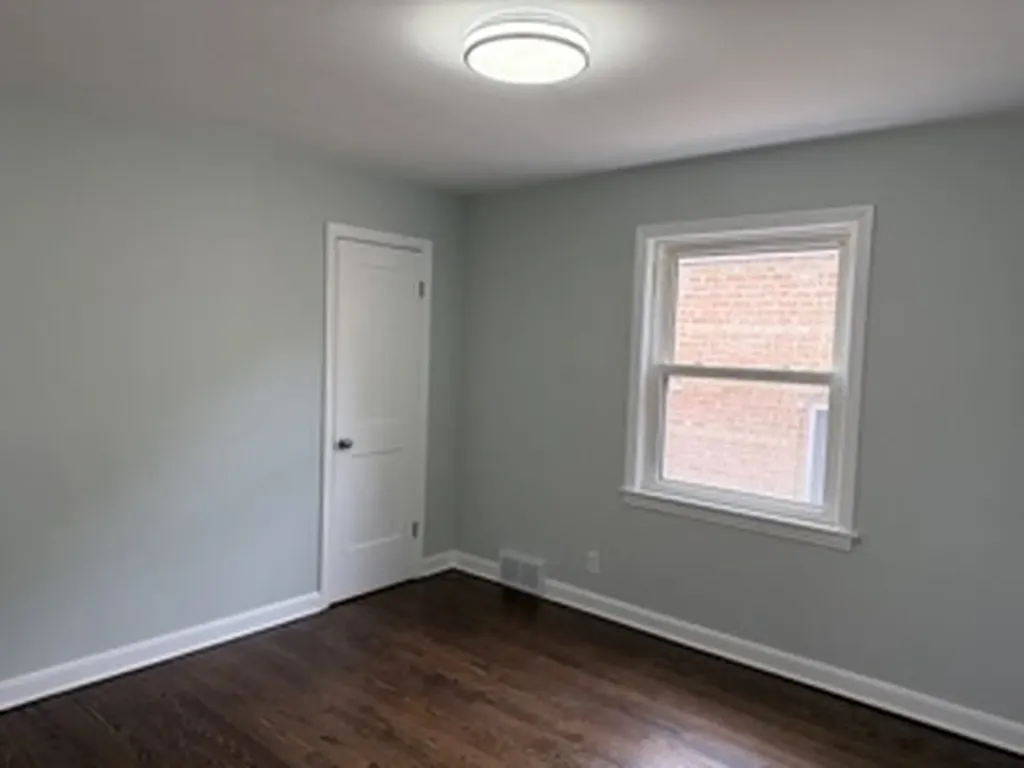 9028 South Carpenter Street Chicago IL 60620