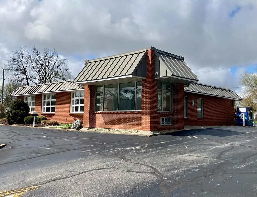 109 North State Street Poplar Grove IL 61065