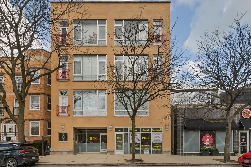 1040 East 47th Street Chicago IL 60653