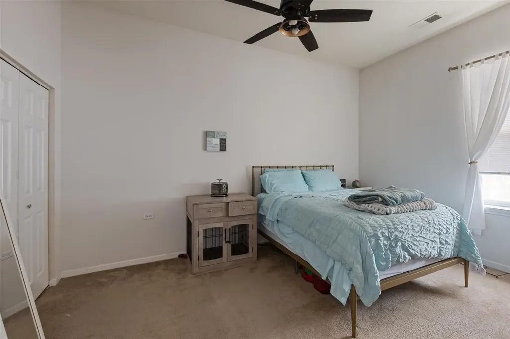 1040 East 47th Street Chicago IL 60653