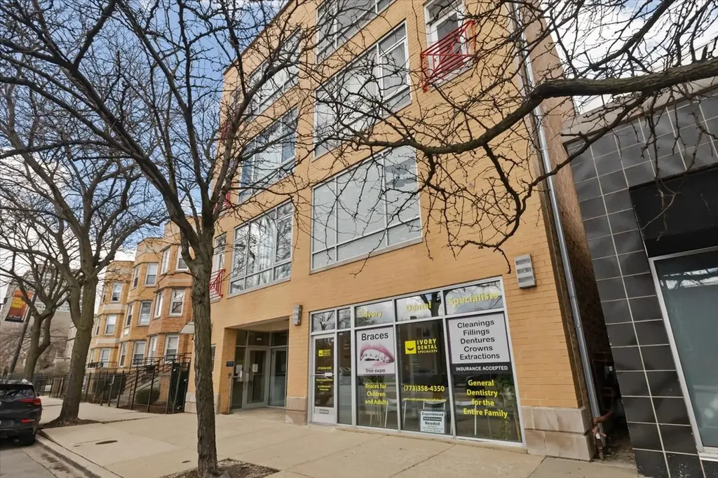 1040 East 47th Street Chicago IL 60653