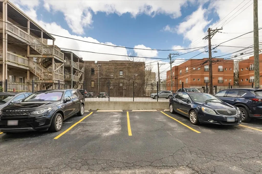 1040 East 47th Street Chicago IL 60653