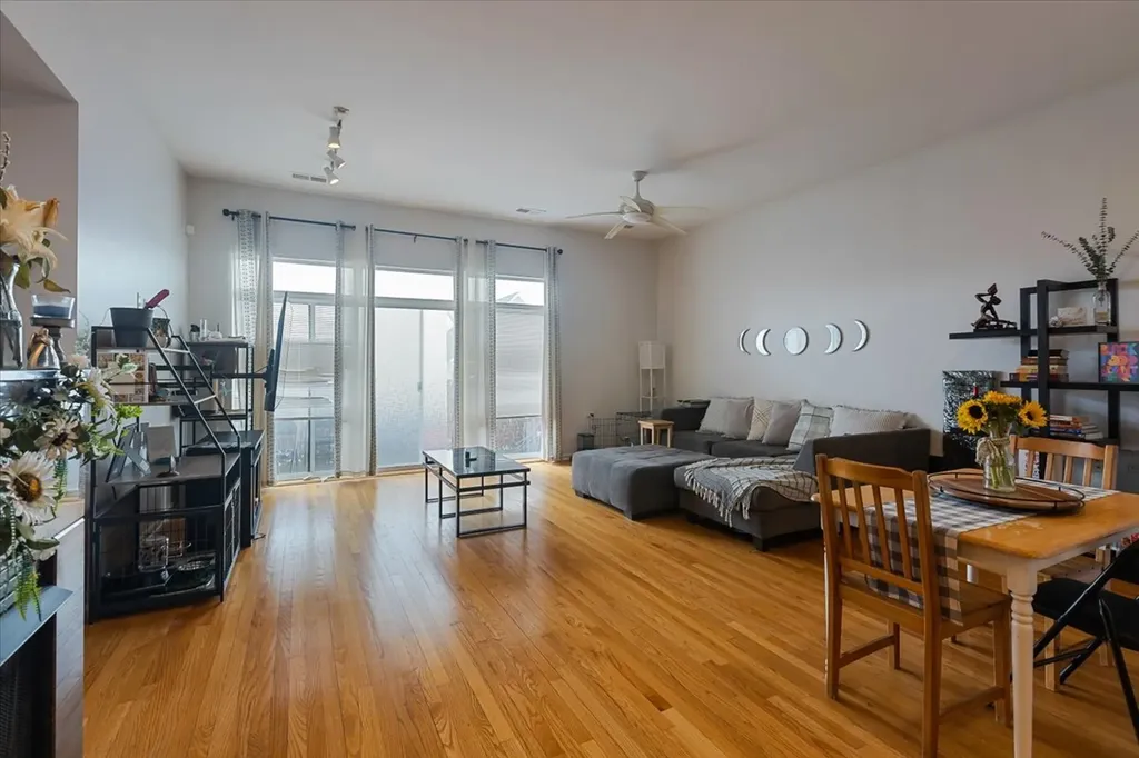 1040 East 47th Street Chicago IL 60653