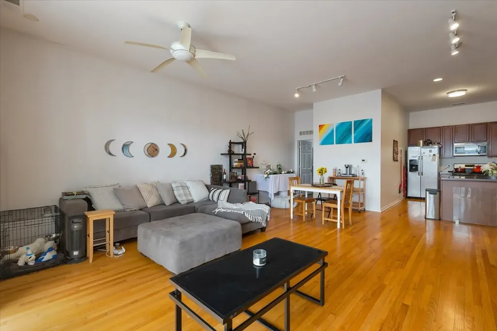1040 East 47th Street Chicago IL 60653