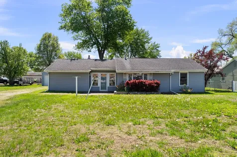 3906 Morton Drive East Moline IL 61244