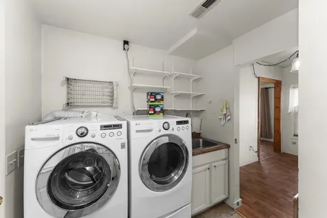 3906 Morton Drive East Moline IL 61244
