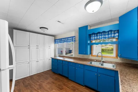 3906 Morton Drive East Moline IL 61244