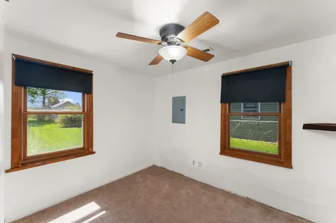 3906 Morton Drive East Moline IL 61244
