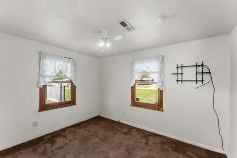 3906 Morton Drive East Moline IL 61244