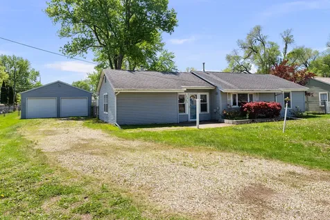 3906 Morton Drive East Moline IL 61244