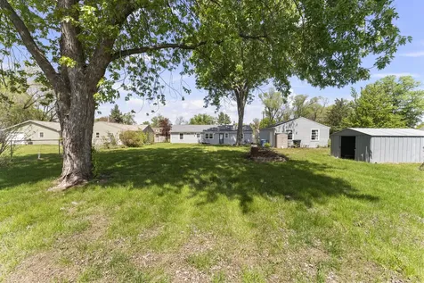 3906 Morton Drive East Moline IL 61244
