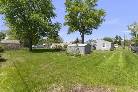 3906 Morton Drive East Moline IL 61244