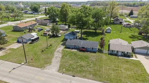 3906 Morton Drive East Moline IL 61244