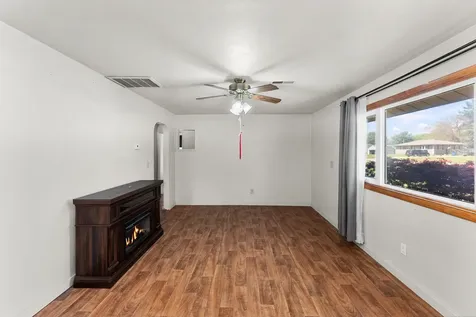 3906 Morton Drive East Moline IL 61244