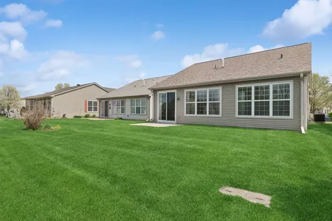 2486 Harvest Valley Elgin IL 60124
