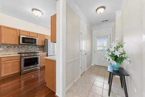 2486 Harvest Valley Elgin IL 60124
