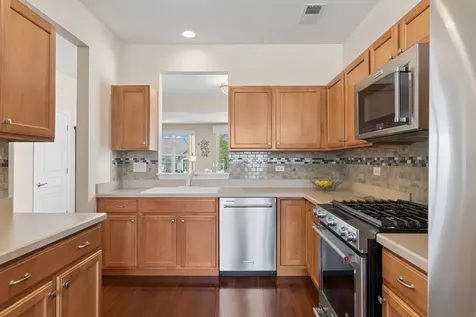 2486 Harvest Valley Elgin IL 60124