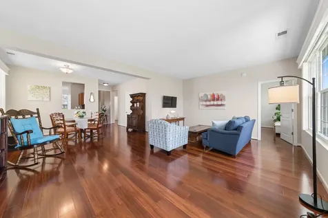 2486 Harvest Valley Elgin IL 60124