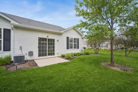 1769 Hannah Lane Hampshire IL 60140