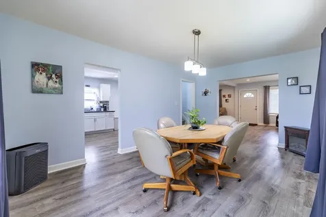 203 North Wolcott Street Thornton IL 60476