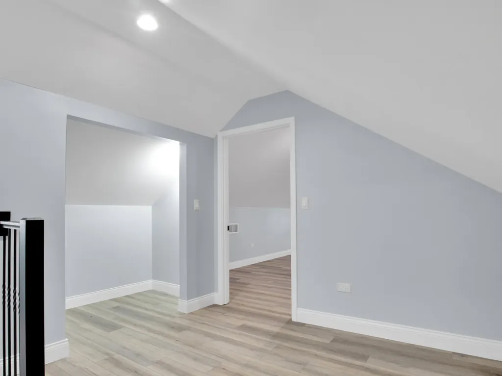 7947 South May Street Chicago IL 60620