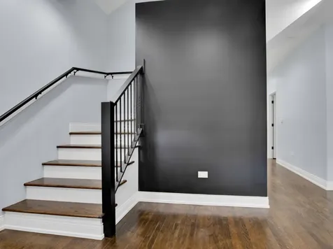 7947 South May Street Chicago IL 60620