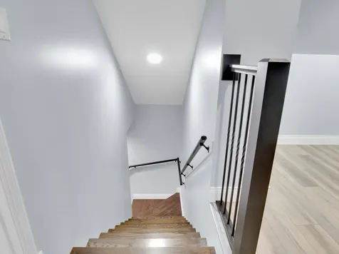 7947 South May Street Chicago IL 60620