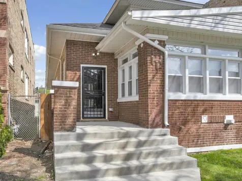 7947 South May Street Chicago IL 60620