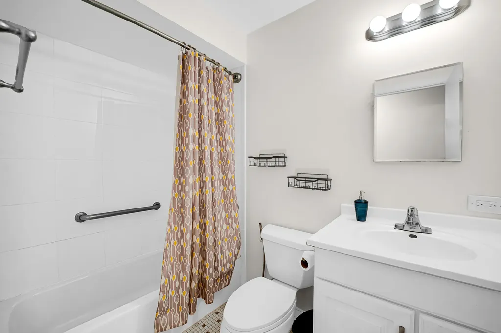 1133 South Finley Road Lombard IL 60148