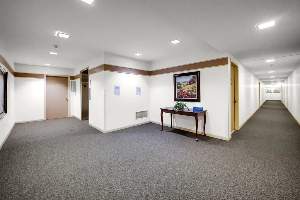 1133 South Finley Road Lombard IL 60148