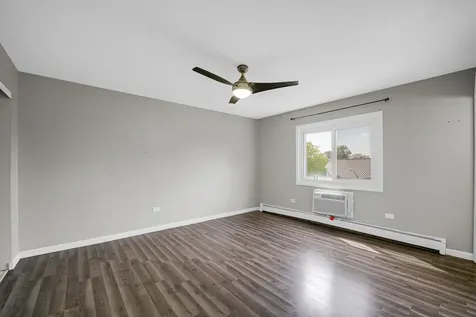 1133 South Finley Road Lombard IL 60148