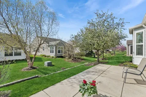3295 Comstock Court Mundelein IL 60060